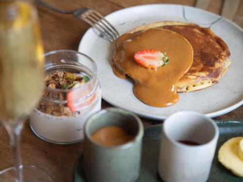 Jídlo v hotelu nebo okolí