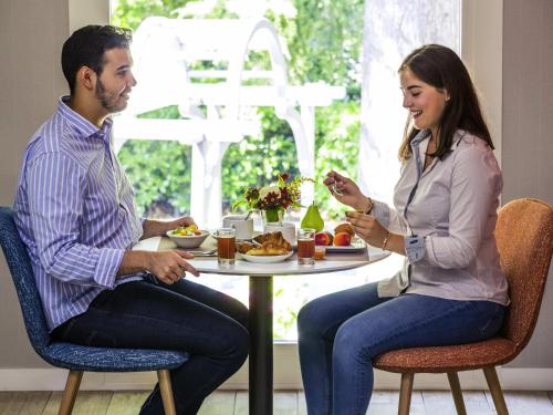 Φαγητό σε αυτό το ξενοδοχείο ή κάπου εκεί κοντά