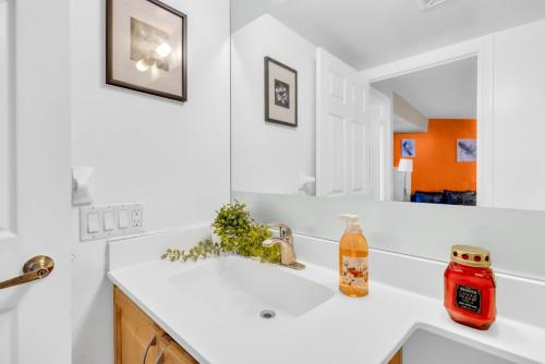 Køkken eller tekøkken på 2 bedroom spacious apartment in Mississauga