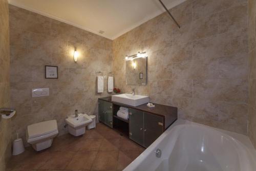 Et badeværelse på D07 - Torraltinha Villa in Lagos