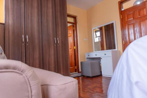 Posezení v ubytování Luxury Apartment in Nanyuki