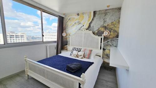 Big apt for 10p parking free close station metro