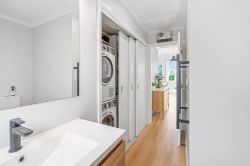 Ảnh trong thư viện ảnh của Tranquil Garden Retreat - 3min from CBD ở Roslyn