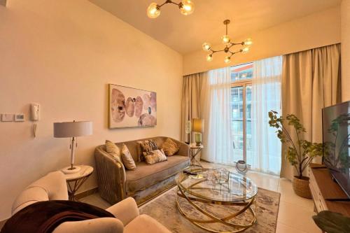 Coozy one bedroom in Al Jaddaf Dubai