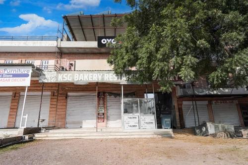 Afbeelding uit fotogalerij van SPOT ON by OYO Ksg Bakery in Mandor