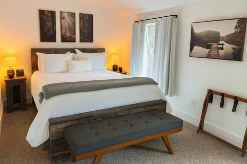 Φωτογραφία από το άλμπουμ του Downtown Suite BnB - Fir HotTub Barrel Sauna σε Leavenworth