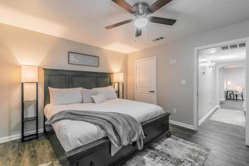 Gallery image of Central 3Bed2B at AT&T - Cowboy Stadium - Texas Live in Arlington