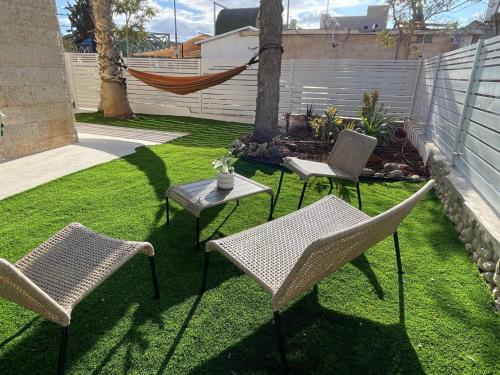 Κήπος έξω από το Ramon Palms