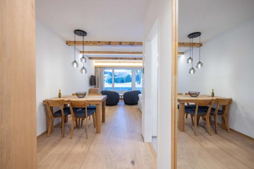 New Premium Studio with eFireplace, Pool & Sauna