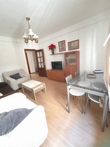 TV/trung tâm giải trí tại Julia Home, habitaciones en casa de un particular