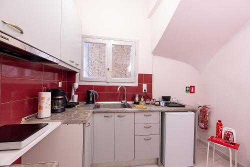 AKTIS apartment 3-10 min from airport
