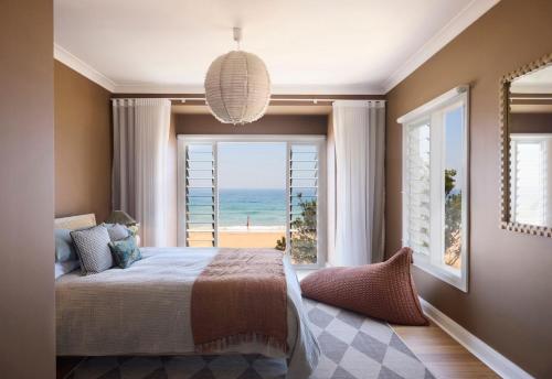 Postel nebo postele na pokoji v ubytování The Upper House