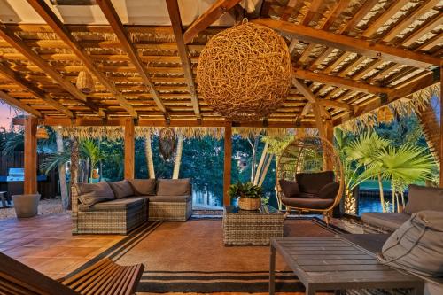 Billede fra billedgalleriet på Wilton Manors - Jungle Luxe 2BR Waterfront - TABU i Fort Lauderdale