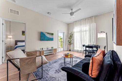Riviere 2BR Apartment Pet Friendly Oasis Sleeps 6 Close to Epic Universe Pool & Gym photo 16
