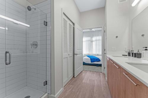 Riviere 2BR Apartment Pet Friendly Oasis Sleeps 6 Close to Epic Universe Pool & Gym photo 38