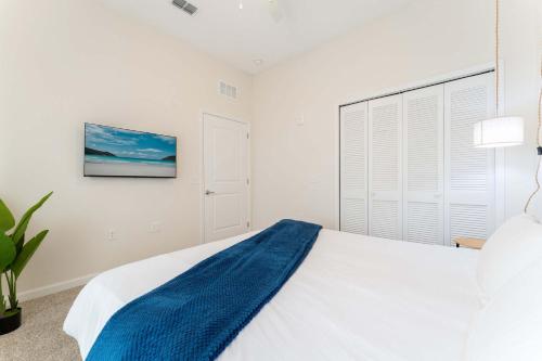 Riviere 2BR Apartment Pet Friendly Oasis Sleeps 6 Close to Epic Universe Pool & Gym photo 27