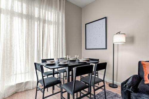 Riviere 2BR Apartment Pet Friendly Oasis Sleeps 6 Close to Epic Universe Pool & Gym photo 20
