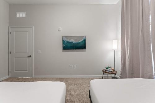 Riviere 3BR Apartment Stylish King Family Pets Friendly Pool & Gym Near Epic Universe photo 31