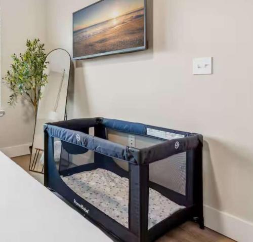 Riviere 3BR Apartment Stylish King Family Pets Friendly Pool & Gym Near Epic Universe photo 35