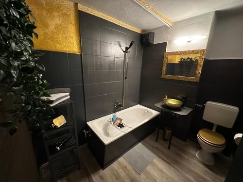 Et badeværelse på Geheimtipp KÖNIGSSTUHL - gratis WLan, Smart TV