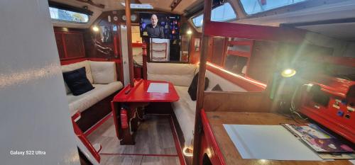 Khu vực ghế ngồi tại Voilier de tout confort