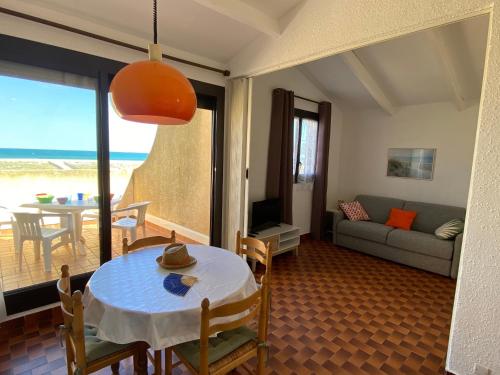 Villa Mitoyenne T2 avec Climatisation et Parking, Face à la Mer, 4 Pers - FR-1-798-58
