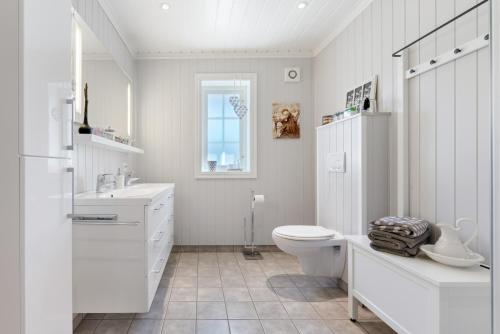 Et badeværelse på Luxury cabin with amazing views