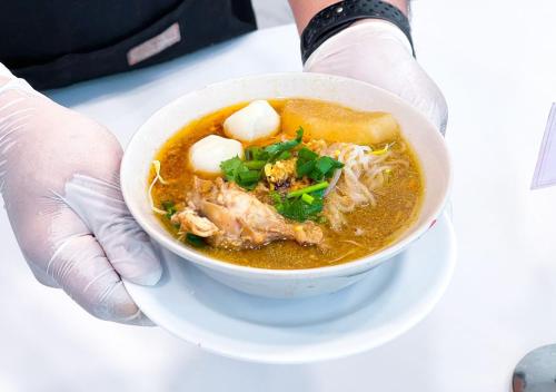 Đồ ăn tại/gần khách sạn