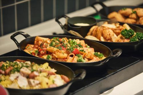 Mad på hotellet eller i nærheden