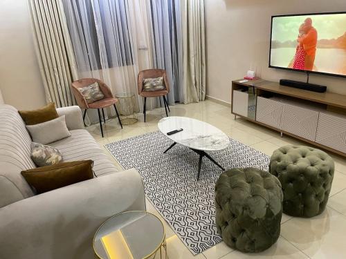 Luxury 2 bedroom Apartment city view