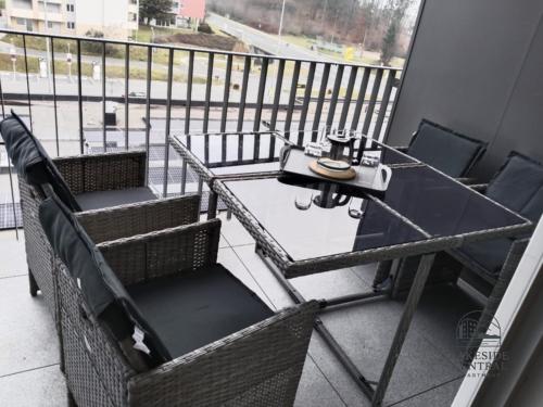 Балкон или терраса в Lakeside Central Apartment Wörthersee