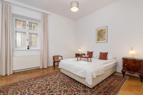 Heart of the City Apartments Market Square Cracow by Noclegi Renters