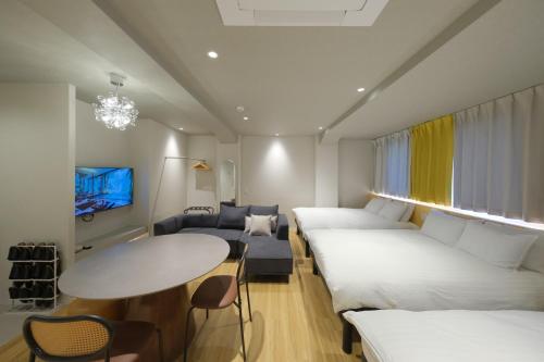 Hotel-Midosuji Base
