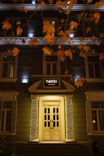 Hotel Twenties Tbilisi - Stay & Dine — Property building