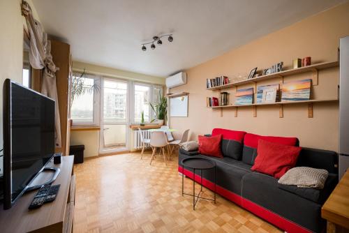 Solec Powiśle Homely Apartment by BookingHost