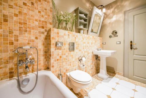 Koupelna v ubytování Chateau Mcely