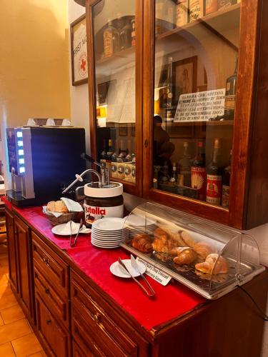 Eten bij of ergens in de buurt van het hotel

