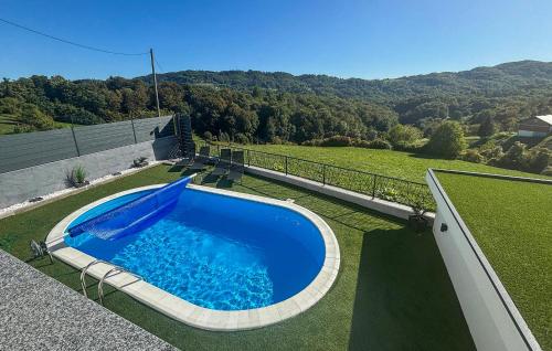 Bazén v ubytování Beautiful Home In Poredje With Sauna nebo v jeho okolí