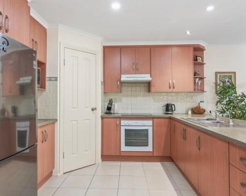 Køkken eller tekøkken på The boathouse - 1 or 2 houses side by side