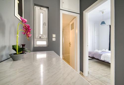Sunny penthouse in Koukaki - Next to Acropolis