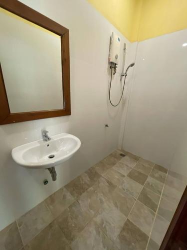 Bany a Maam Guesthouse