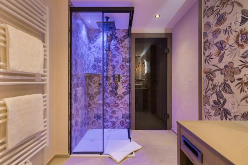 Un baño de Hotel Garni Landhaus Platzer