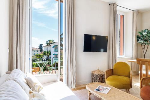 62 CARNOT LOT 5 - Appartement renove - climatise 2 chambres suites