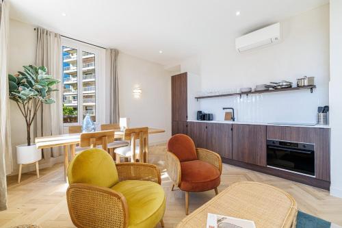 62 CARNOT LOT 5 - Appartement renove - climatise 2 chambres suites
