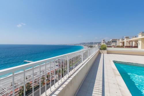 ROYAL PROMENADE Pool Terrace Sea View Air Conditioning photo 3