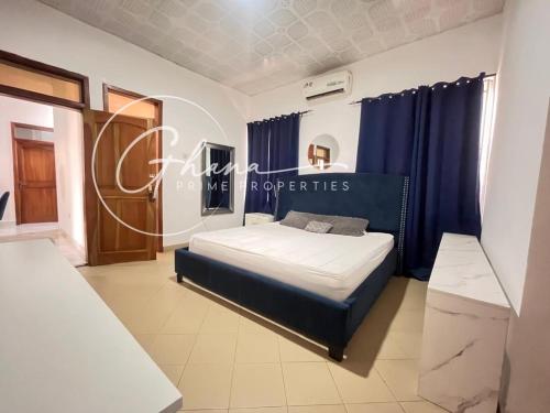 Postel nebo postele na pokoji v ubytování Luxury Two-Bedroom Townhome Available for rent