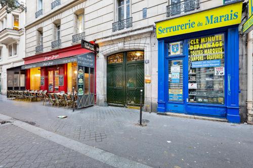 Le Marais 1 Bedroom Apartment NetFlix