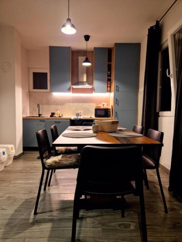 Køkken eller tekøkken på Katarina