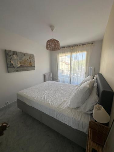 Appartement Arty et lumineux au port de Nice