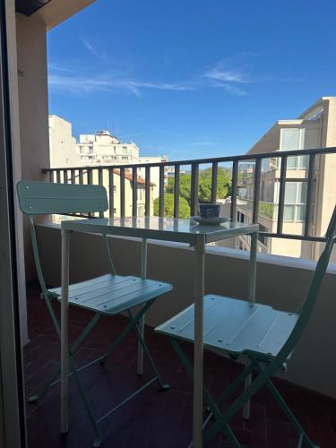 Appartement Arty et lumineux au port de Nice